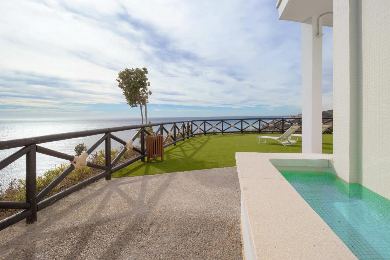Bayview Hills, Luxury 2 Bedroom Apartamento *